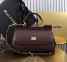 Picture of Dolce Gabbana Handbags _SKUfw204799011fw